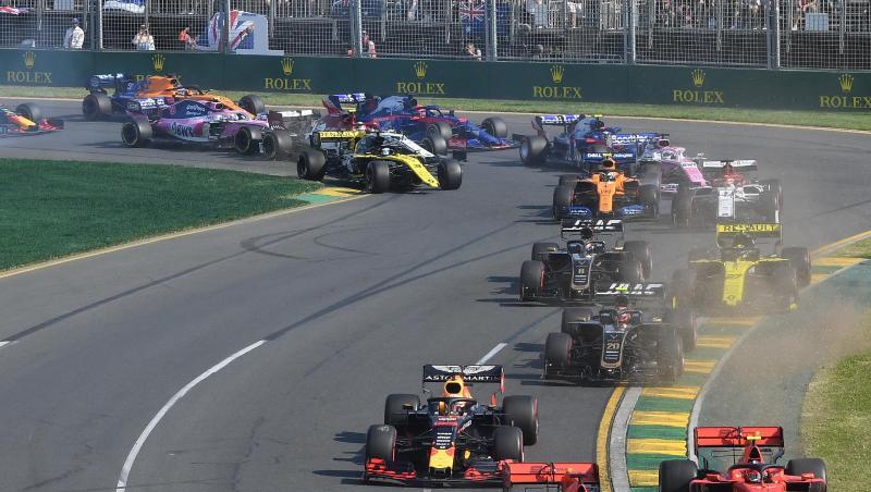 Im Formel-1-Fahrerlager von Melbourne sind die ersten Verdachtsfälle auf das Coronavirus aufgetreten. Im Formel-1-Fahrerlager von Melbourne sind die ersten Verdachtsfälle auf das Coronavirus aufgetreten.