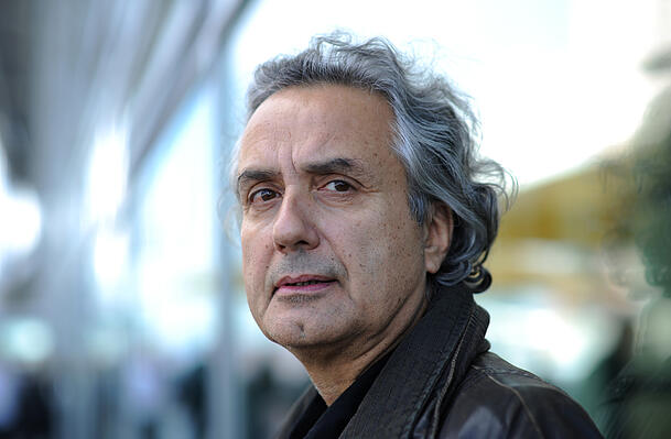 Friedrich Ani gestaltet den "Glatteis"-Geburtstagabend am 26. September 2025 in der Corneliustraßee 31 Friedrich Ani gestaltet den "Glatteis"-Geburtstagabend am 26. September 2025 in der Corneliustraßee 31