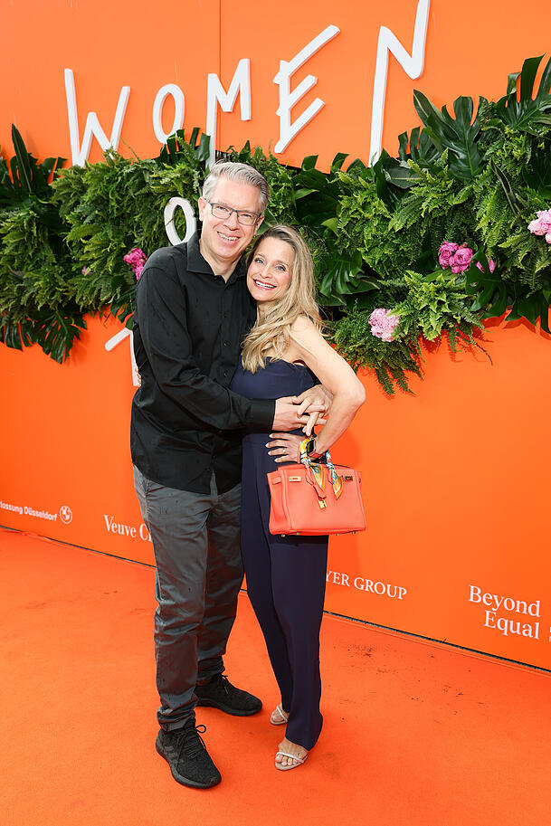 Frank Thelen and Nathalie Thelen-Sattler wollen den nächsten "WoMen on Top"-Award sponsern. Frank Thelen and Nathalie Thelen-Sattler wollen den nächsten "WoMen on Top"-Award sponsern.
