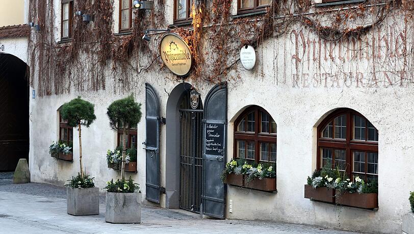 Früher Mühle, heute Edel-Lokal: die Pfistermühle von 1573. Früher Mühle, heute Edel-Lokal: die Pfistermühle von 1573.