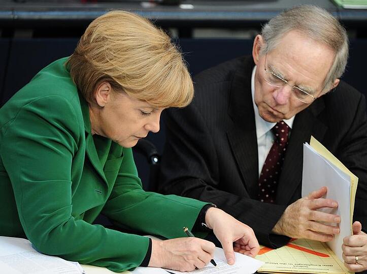 Bundeskanzlerin Angela Merkel und Bundesfinanzminister Wolfgang Schäuble