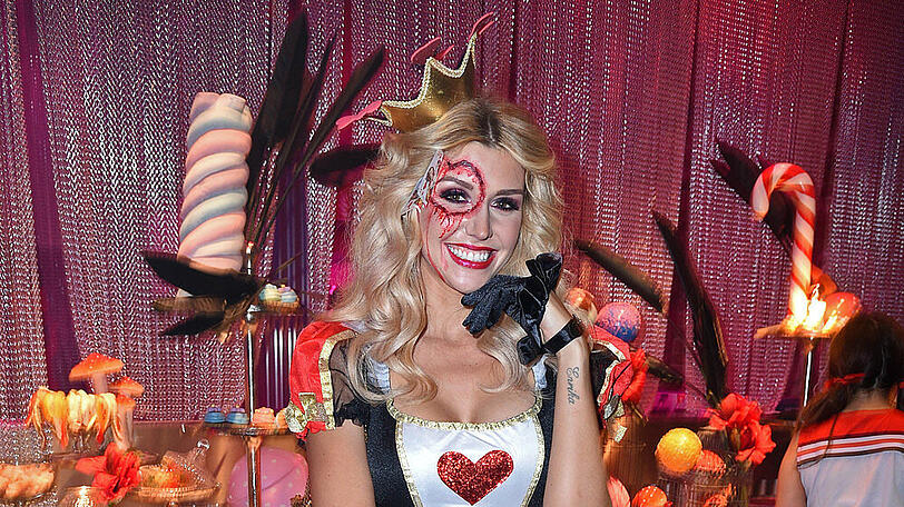 Ex-"Bachelorette" Gerda Lewis bei einer Halloween-Party in Berlin