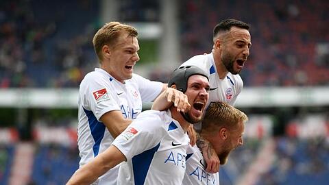 Hansa Rostock setzte sich überraschend bei Hannover 96 durch.