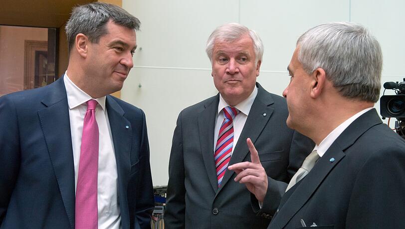 Unter Horst Seehofer war Ludwig Spaenle (re.) noch bayerischer Kultusminister. Unter Horst Seehofer war Ludwig Spaenle (re.) noch bayerischer Kultusminister.