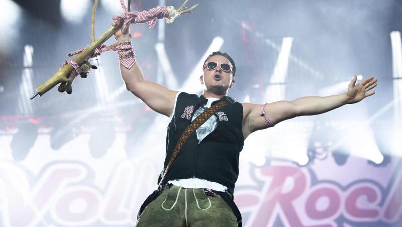 Andreas Gabalier tritt am 6. August auf der Mega-Bühne auf. Andreas Gabalier tritt am 6. August auf der Mega-Bühne auf.