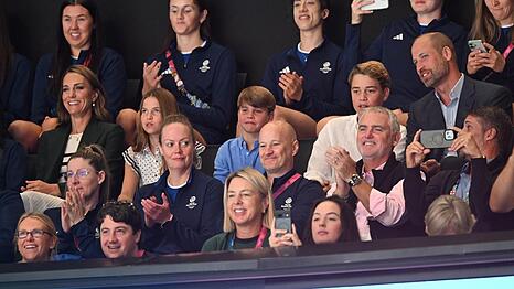 Kate, Charlotte, Louis, George und William (v.l.) bei den Commonwealth Games in Glasgow.