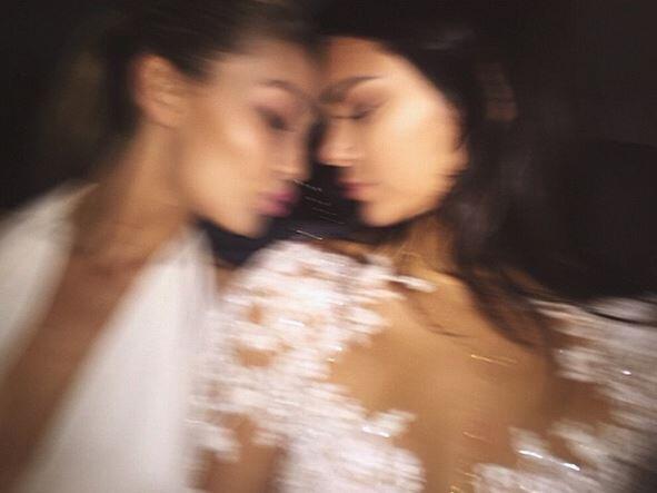 Gigi Hadid und Freundin Kendall Jenner