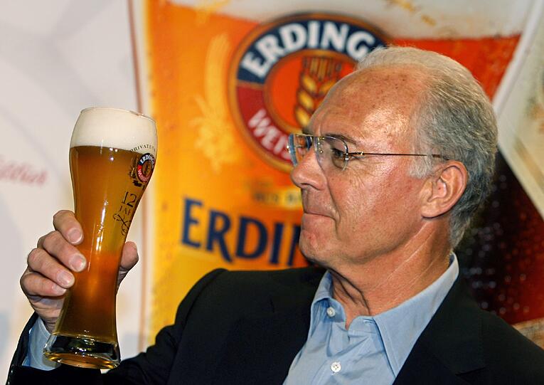 Erdinger Nein, die Privatbrauerei Erdinger Weißbräu gehört nicht Franz Beckenbauer, sondern Werner Brombach.