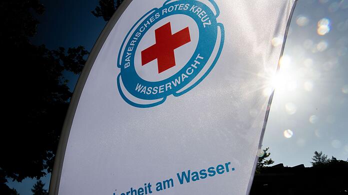 Die Wasserwacht hat in zwei Einsätzen drei Kinder einer Familie gerettet. Die Wasserwacht hat in zwei Einsätzen drei Kinder einer Familie gerettet.