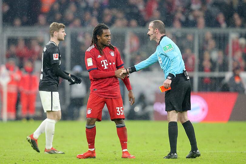 RENATO SANCHES - NOTE 3: Ersetzte Coman in der letzten halben Stunde. Sein erster Torschuss ging weit links vorbei (65.). Hätte das Tor schon machen müssen, bevor Ribéry den Abpraller versenkte. Seine Gelb-Rote Karte für den Schubser gegen Ilsanker: nur unnötig.