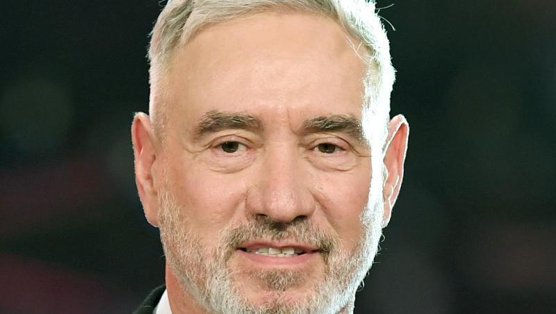 Regisseur Roland Emmerich hatte nach der Wahl von Barack Obama beschlossen, sich einbürgern zu lassen. Regisseur Roland Emmerich hatte nach der Wahl von Barack Obama beschlossen, sich einbürgern zu lassen.