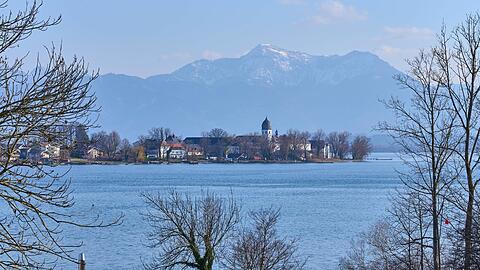 Auf der Fraueninsel im Chiemsee machten Denkmalpfleger eine sensationelle Entdeckung.