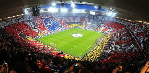 Mit einer Choreographie über das ganze Stadion empfing der FC Bayern 2014 Real Madrid. Mit einer Choreographie über das ganze Stadion empfing der FC Bayern 2014 Real Madrid.