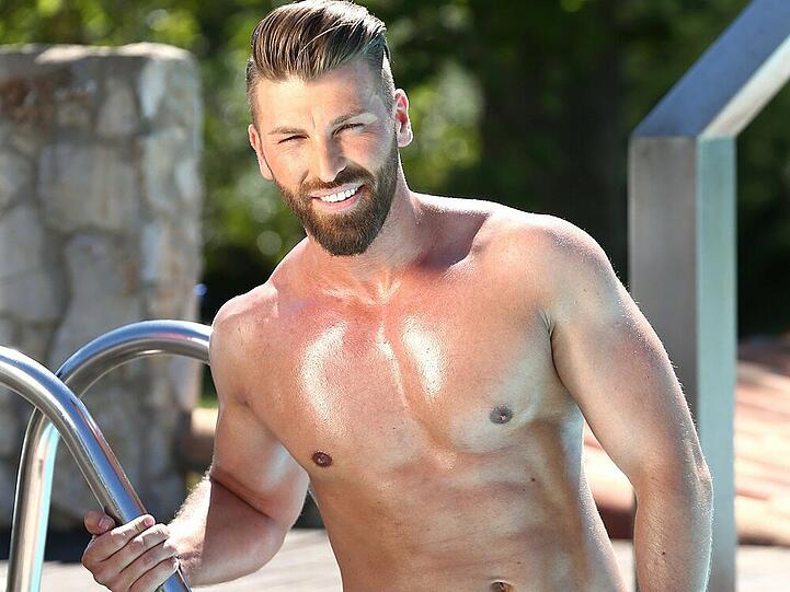 Johannes P.: Nur einer der Prachtburschen, die sich um "Die Bachelorette" bewerben