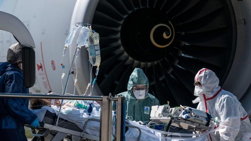 Französische Politiker erheben schwere Vorwürfe gegen die USA in Zusammenhang mit der Beschaffung von dringend benötigten Schutzmasken. Französische Politiker erheben schwere Vorwürfe gegen die USA in Zusammenhang mit der Beschaffung von dringend benötigten Schutzmasken.