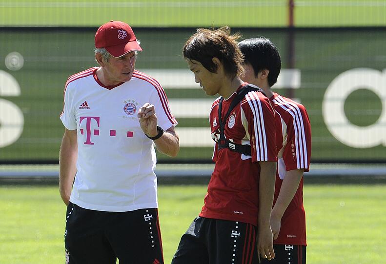 Heynckes im Gespräch mit Usami.