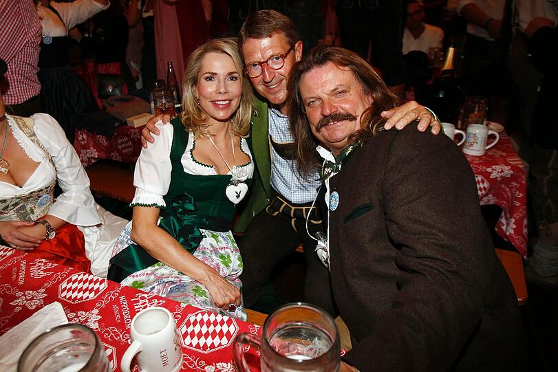 Gabriele Inaara Begum Aga Khan, Manager Eckhard Cordes, Leslie Mandoki