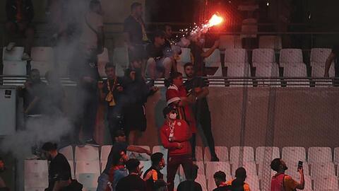 Galatasaray-Anhänger gerieten mit der Polizei aneinander.