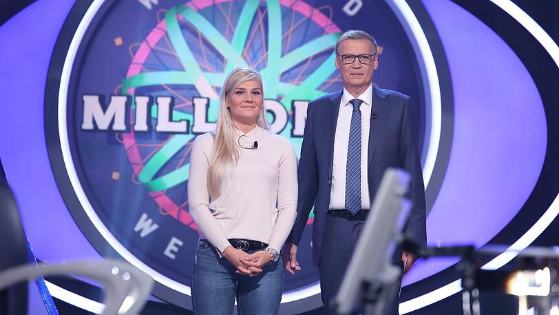 Moderator Günther Jauch mit Lena Kotucha.