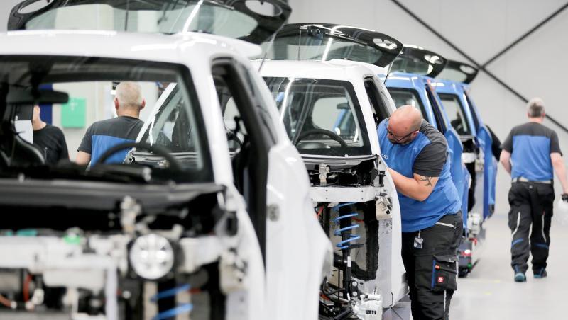 Fertigung beim Elektroauto-Hersteller e.Go in Aachen. Fertigung beim Elektroauto-Hersteller e.Go in Aachen.