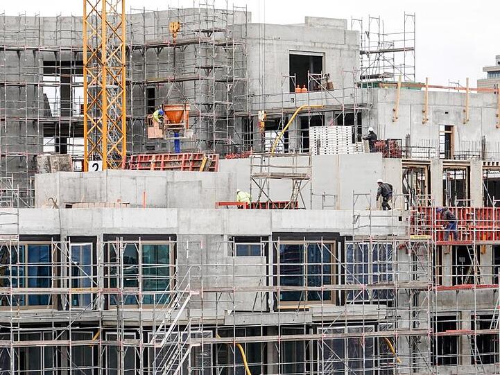 Baustelle im Berliner Stadtteil Wilmersdorf: Deutschlands Wirtschaft ist im ersten Quartal 2019 auf den Wachstumspfad zurückgekehrt.