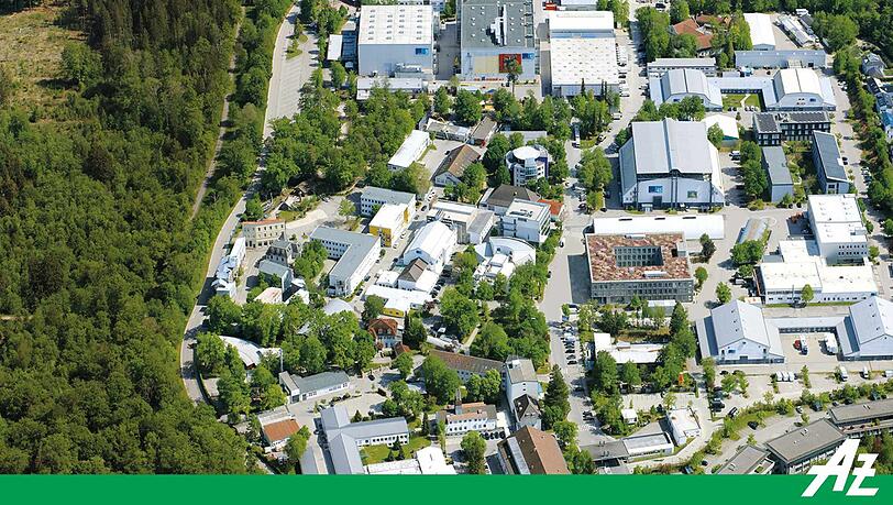 Dank einer vollständig klimaneutralen Energieversorgung am 30 Hektar großen Medienstandort Geiselgasteig im Süden Münchens bietet die Bavaria Film ideale Voraussetzungen für grünes Produzieren.