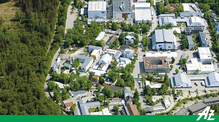 Dank einer vollständig klimaneutralen Energieversorgung am 30 Hektar großen Medienstandort Geiselgasteig im Süden Münchens bietet die Bavaria Film ideale Voraussetzungen für grünes Produzieren.