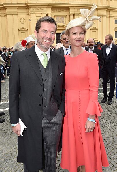 Karl Theodor und Stephanie zu Guttenberg auf der Hochzeit von Prinz Ludwig im Mai 2023.