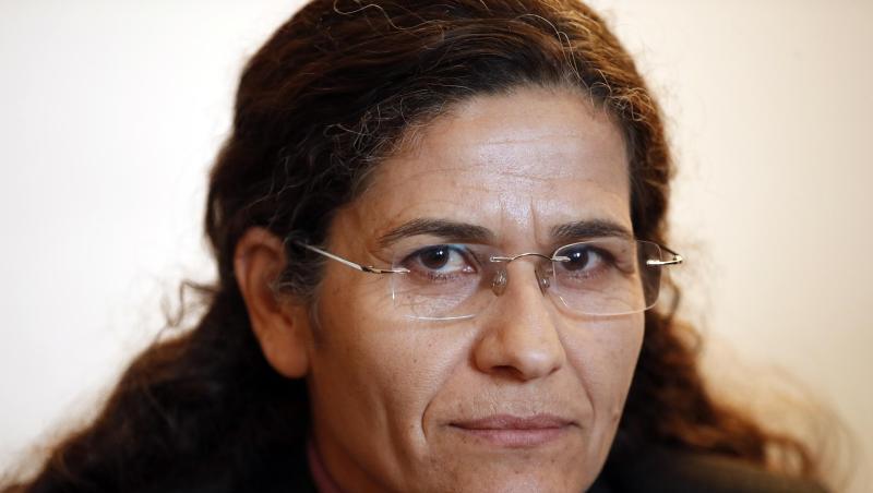 Ilham Ahmad, Ko-Vorsitzende des politischen Arms der Syrischen Demokratischen Kräfte, spricht auf einer Pressekonferenz in Paris. Ilham Ahmad, Ko-Vorsitzende des politischen Arms der Syrischen Demokratischen Kräfte, spricht auf einer Pressekonferenz in Paris.