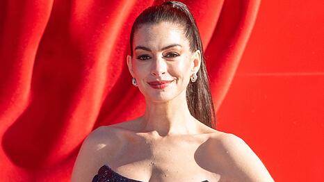 Anne Hathaway bei der "Der Teufel tr&auml;gt Prada 2"-Premiere in London.