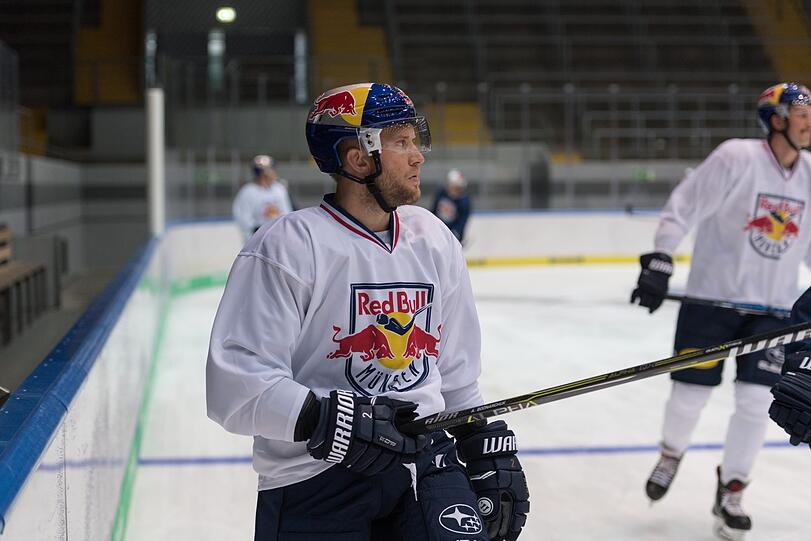 Der EHC ist am Freitag aufs Eis zurückgekehrt - die Bilder vom ersten Training.