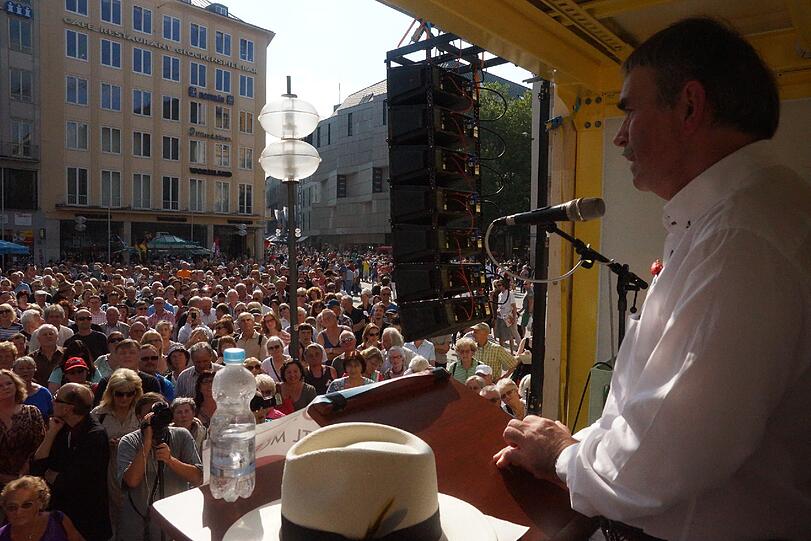 Die Bilder von Kundgebung von Gustl Mollath und seinen Unterstützern am Marienplatz.
