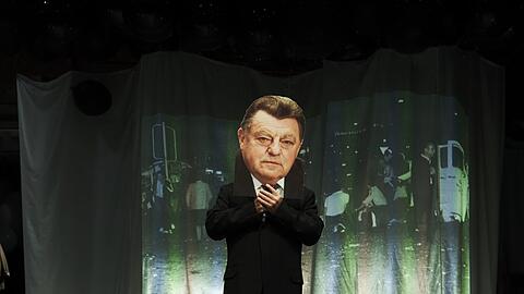 Stefan Merki als Franz Josef Strauß.