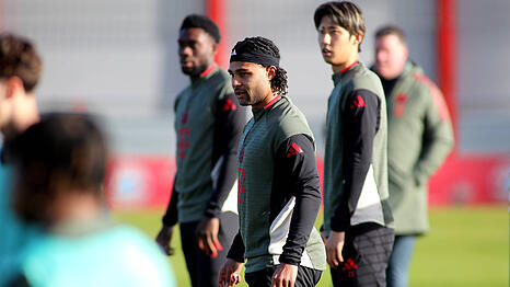 Die Bayern um Serge Gnabry werden im Sommer wieder nach Asien fliegen.