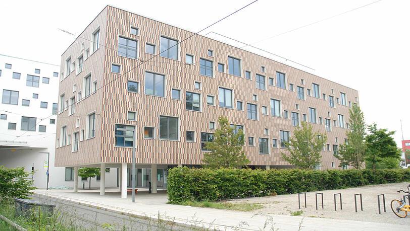 Die Fassade der Fakultät 13. Die Fassade der Fakultät 13.