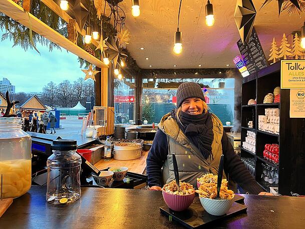 Die Genusswerkstatt von Sonja Schlederer befindet sich direkt am Tollwood-Haupteingang.