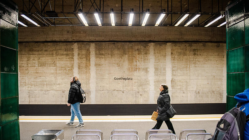 Am Goetheplatz wird vor allem der alte Beton erneuert.