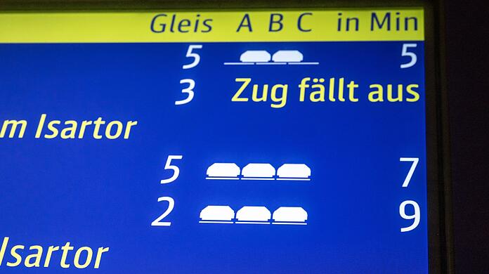 Auch am ersten und zweiten Adventswochenende fahren wieder weniger S-Bahnen auf der Stammstrecke. (Archivbild) Auch am ersten und zweiten Adventswochenende fahren wieder weniger S-Bahnen auf der Stammstrecke. (Archivbild)