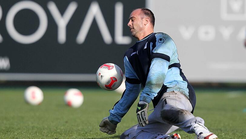 Gabor Kiraly. Gabor Kiraly.