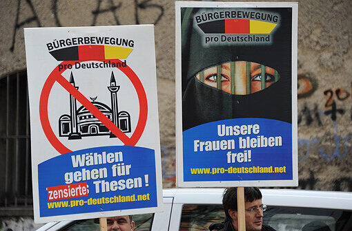 Etwa 20 Kundgebungsteilnehmer, über 1.000 Polizisten und insgesamt etwa 1.500 Gegendemonstranten: Das ist die Bilanz vom Münchner Demo-Samstag.