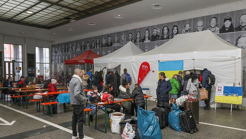 Der Infopoint der Caritas im Starnberger Flügelbahnhof. (Archivbild)