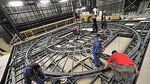 Noch laufen die Arbeiten auf Hochtouren: Am 23. Oktober soll das Nürnberger Schauspielhaus wieder eröffnet werden.