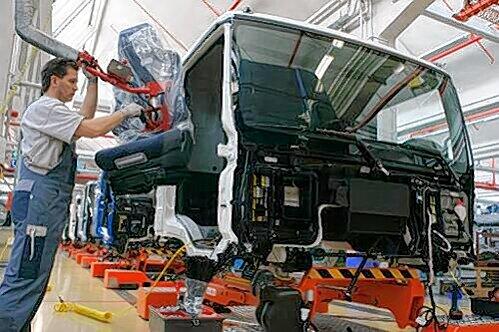 Brummi-Produktion bei MAN: 1,4 Millionen Beschäftigte arbeiten zurzeit kurz.
