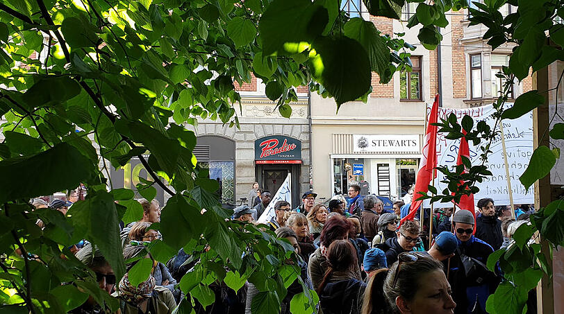 Bilder von der Demonstration unter dem Motto "Lass mas halt arbeiten" am 1. Mai in München.