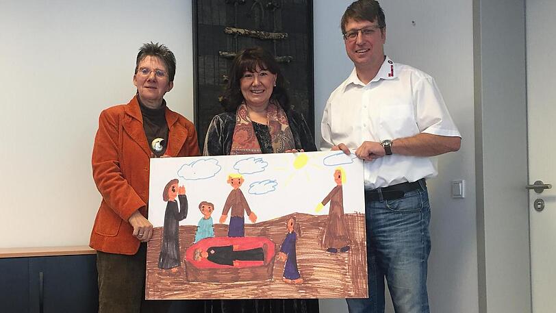 Initiatorin Martina Plieth, Schirmherrin Petra Reiter und Lacrima-Leiter Tobias Rilling.