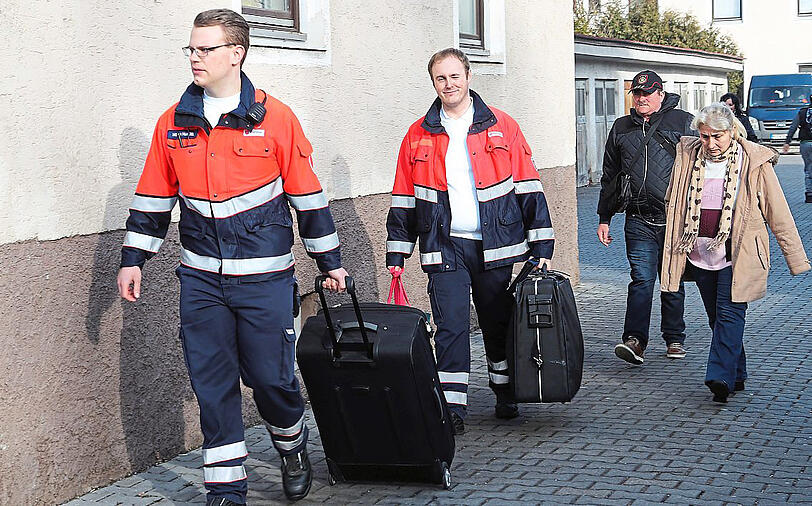 Unterstützung beim kurzfristigen Umzug erhalten diejenigen, die Hilfe beim Tragen schwerer Taschen brauchen.