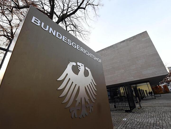 Laut BGH ist es nicht Sache der Zivilgerichte, die Unabhängigkeit von Treuhändern zu überprüfen, wenn Kläger sich gegen gestiegene Beiträge wehren.