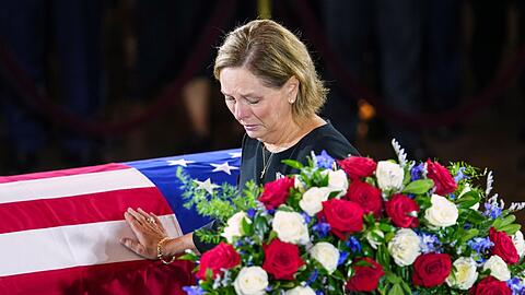 Nach dem Tod von Senator Lindsey Graham setzte sich die auf seinen Sitz nachger&uuml;ckte Schwester Darline Graham f&uuml;r das Gesetz ein. (Archivbild)