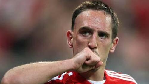 Isch will weg - doch er darf nicht. Bayern pocht darauf, dass Ribéry diese Saison in München bleibt. Isch will weg - doch er darf nicht. Bayern pocht darauf, dass Ribéry diese Saison in München bleibt.