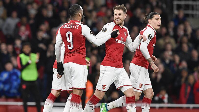 Spielt seit 2008 für den FC Arsenal: Aaron Ramsey (M.) Spielt seit 2008 für den FC Arsenal: Aaron Ramsey (M.)